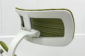 Ergohuman Fit エルゴヒューマン フィット ヘッドレスト付き 中古 中古チェア 高機能チェア 3Dメッシュ グリーン画像
