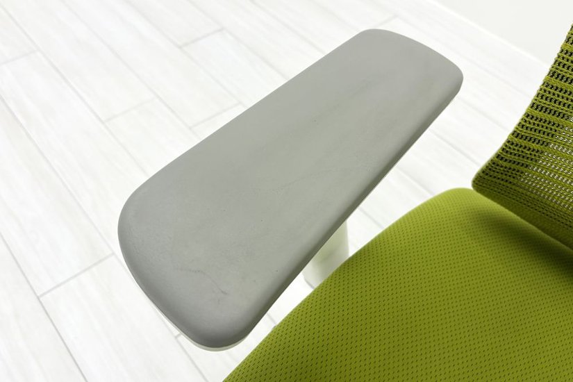 Ergohuman Fit エルゴヒューマン フィット ヘッドレスト付き 中古 中古チェア 高機能チェア 3Dメッシュ グリーン画像