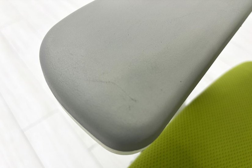 Ergohuman Fit エルゴヒューマン フィット ヘッドレスト付き 中古 中古チェア 高機能チェア 3Dメッシュ グリーン画像