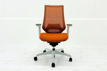 コクヨ デュオラチェア 中古 ハイバック 2016年製 KOKUYO Duora クッション 可動肘 中古オフィス家具 オレンジ画像