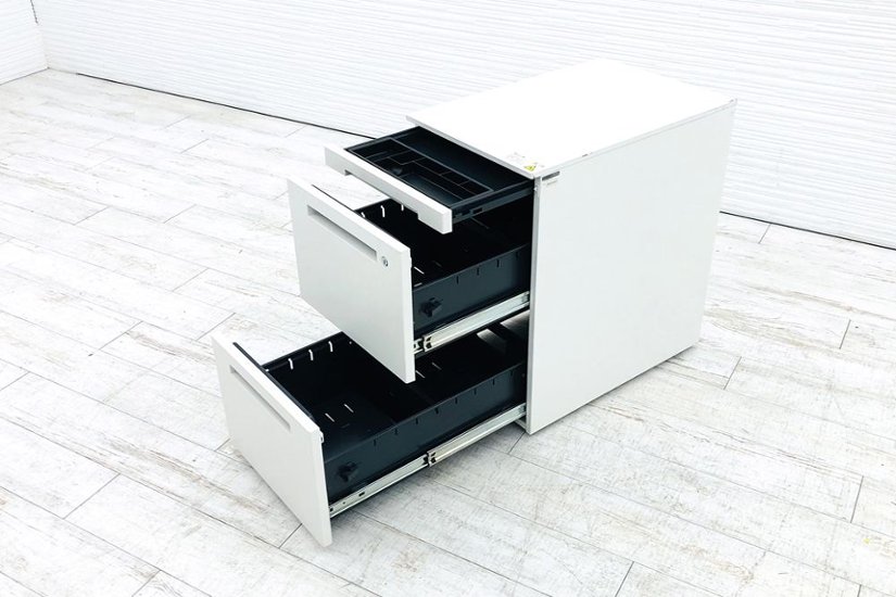 イトーキ CZRワゴン スチールワゴン 3段ワゴン 中古 収納家具 袖机 脇机 CZR-046MPCB-W9 ホワイト ワゴン3段画像