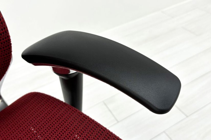 バロンチェア 中古 オカムラ Baron 可動肘 ハイバック 中古オフィス家具 中古オフィスチェア 事務椅子 メッシュチェア レッド画像