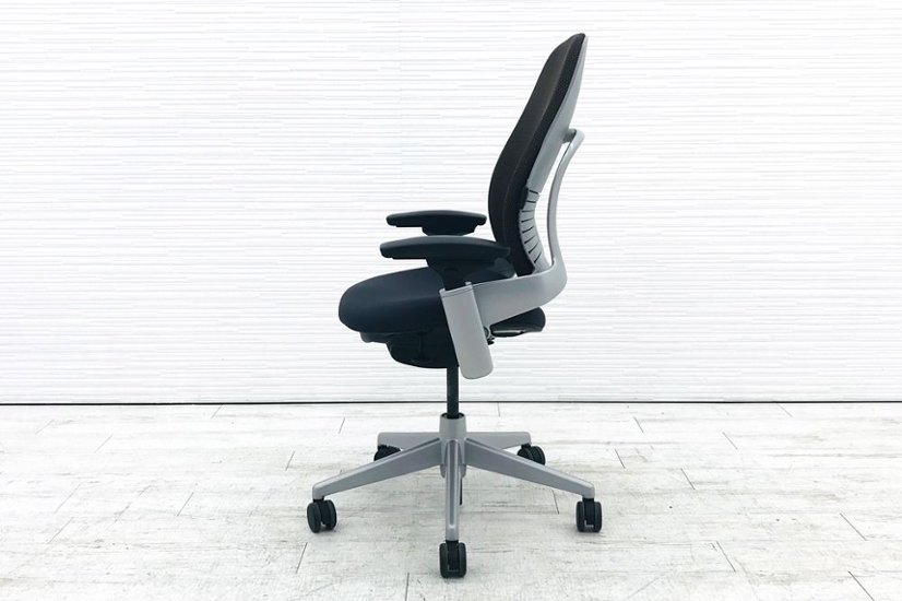 リープチェア V2 スチールケース 中古 背ブラウン 座グレー Steelcase Leap 中古オフィス家具 OAチェア 46216189画像
