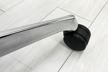 【ポリッシュ脚ピカピカ磨き有！】オカムラ シルフィーチェア 中古 2020年製 ハイバック 可動肘 OKAMURA Sylphy クッション 中古オフィス家具 C685BW-FMP3 ミディアムブルー画像