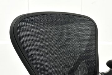 【ポリッシュ脚ピカピカ磨き有！】アーロンチェア 中古 Bサイズ フル装備 タキシードメッシュ ハーマンミラー 肘レバー アルミ脚 レザーアーム Herman Miller Aeron Chair画像