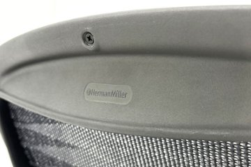 【ポリッシュ脚ピカピカ磨き有！】アーロンチェア 中古 Bサイズ フル装備 タキシードメッシュ ハーマンミラー 肘レバー アルミ脚 レザーアーム Herman Miller Aeron Chair画像