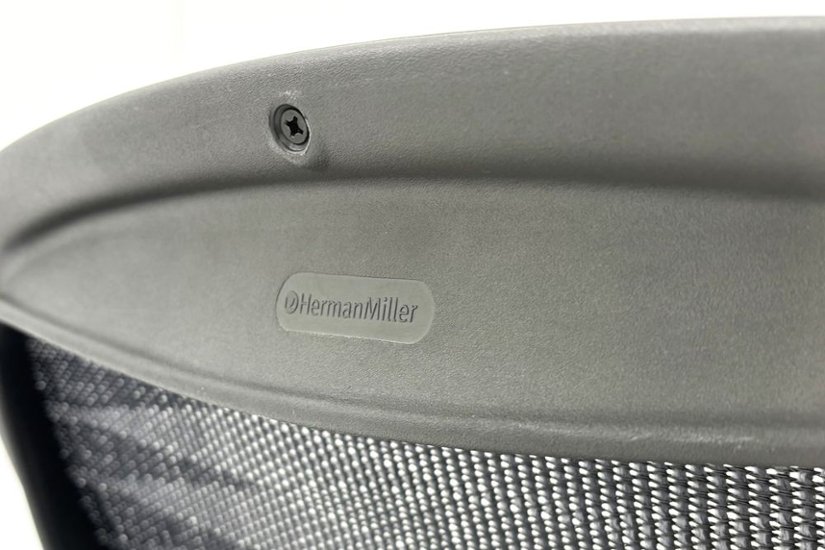 【ポリッシュ脚ピカピカ磨き有！】アーロンチェア 中古 Bサイズ フル装備 タキシードメッシュ ハーマンミラー 肘レバー アルミ脚 レザーアーム Herman Miller Aeron Chair画像