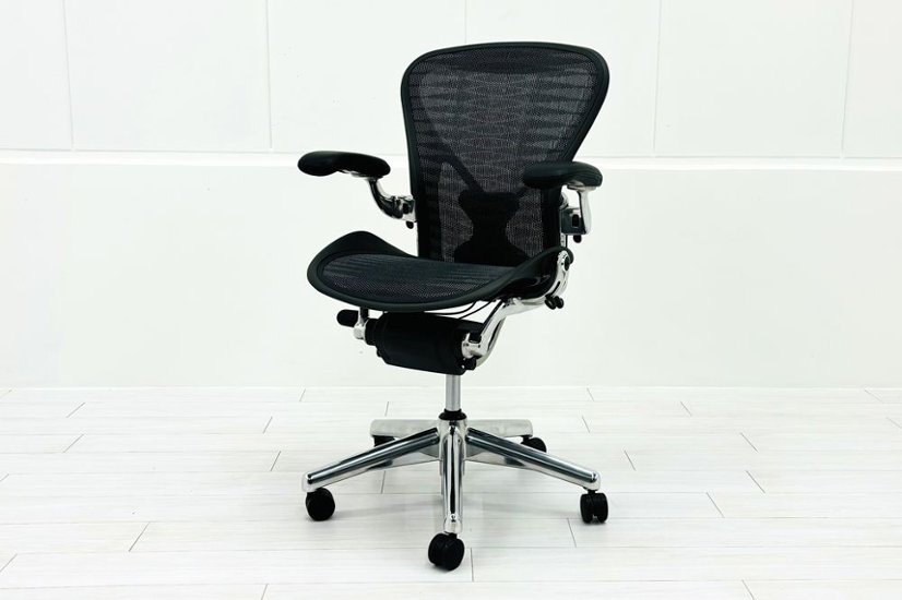 【ポリッシュ脚ピカピカ磨き有！】アーロンチェア 中古 Bサイズ フル装備 タキシードメッシュ ハーマンミラー 肘レバー アルミ脚 レザーアーム Herman Miller Aeron Chair画像