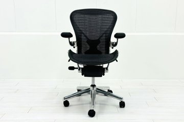 【ポリッシュ脚ピカピカ磨き有！】アーロンチェア 中古 Bサイズ フル装備 タキシードメッシュ ハーマンミラー 肘レバー アルミ脚 レザーアーム Herman Miller Aeron Chair画像