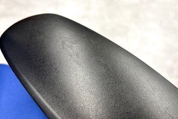 【ポリッシュ脚ピカピカ磨き有！】オカムラ シルフィーチェア 中古 2020年製 ハイバックメッシュ 可動肘 OKAMURA  Sylphy 中古オフィス家具 ミディアムブルー画像