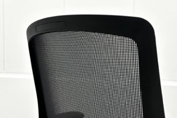 【難あり】オカムラ フィノラチェア 中古 2025年製 Finora メッシュ 中古オフィス家具 可動肘 C787MR F1H2 ミディアムグレー画像