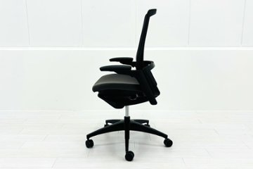 【難あり】オカムラ フィノラチェア 中古 2025年製 Finora メッシュ 中古オフィス家具 可動肘 C787MR F1H2 ミディアムグレー画像