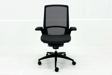 【難あり】オカムラ フィノラチェア 中古 2025年製 Finora メッシュ 中古オフィス家具 可動肘 C787MR F1H2 ミディアムグレー画像
