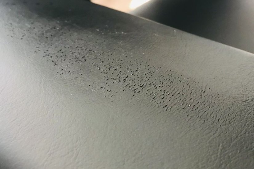 【ポリッシュ脚ピカピカ磨き有！】レオニスチェア LEONIS イトーキ 中古 2020年製 【6脚セット】 役員チェア ハイバック エグゼクティブチェア 中古オフィス家具 レザー画像