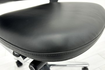 【ポリッシュ脚ピカピカ磨き有！】レオニスチェア LEONIS イトーキ 中古 2020年製 【6脚セット】 役員チェア ハイバック エグゼクティブチェア 中古オフィス家具 レザー画像