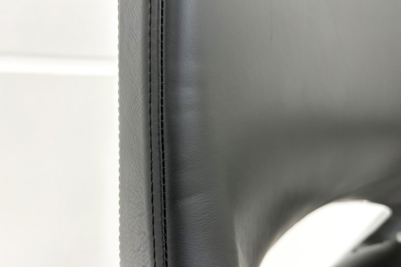 【ポリッシュ脚ピカピカ磨き有！】レオニスチェア LEONIS イトーキ 中古 2020年製 【6脚セット】 役員チェア ハイバック エグゼクティブチェア 中古オフィス家具 レザー画像