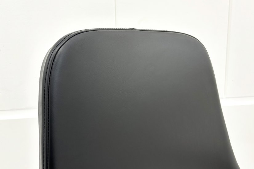 【ポリッシュ脚ピカピカ磨き有！】レオニスチェア LEONIS イトーキ 中古 2020年製 【6脚セット】 役員チェア ハイバック エグゼクティブチェア 中古オフィス家具 レザー画像