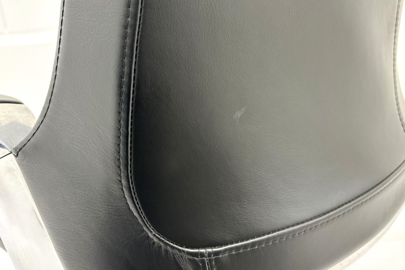 【ポリッシュ脚ピカピカ磨き有！】レオニスチェア LEONIS イトーキ 中古 2020年製 【6脚セット】 役員チェア ハイバック エグゼクティブチェア 中古オフィス家具 レザー画像