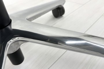 【ポリッシュ脚ピカピカ磨き有！】レオニスチェア LEONIS イトーキ 中古 2020年製 【6脚セット】 役員チェア ハイバック エグゼクティブチェア 中古オフィス家具 レザー画像