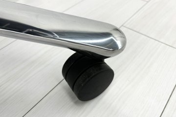 【ポリッシュ脚ピカピカ磨き有！】レオニスチェア LEONIS イトーキ 中古 2020年製 【6脚セット】 役員チェア ハイバック エグゼクティブチェア 中古オフィス家具 レザー画像