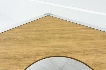 【ポリッシュ脚ピカピカ磨き有！】コクヨ サイビ 中古 L型デスク SAIBI L字デスク 木目天板 中古オフィス家具 1600/1600/720画像