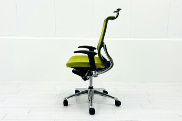 【ポリッシュ脚ピカピカ磨き有！】オカムラ ゼファーチェア 中古 中古オフィス家具 Zephyr 座クッション 背メッシュ 可動肘 グリーン画像
