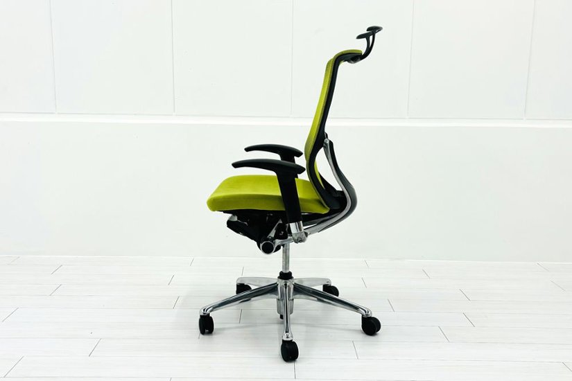 【ポリッシュ脚ピカピカ磨き有！】オカムラ ゼファーチェア 中古 中古オフィス家具 Zephyr 座クッション 背メッシュ 可動肘 グリーン画像