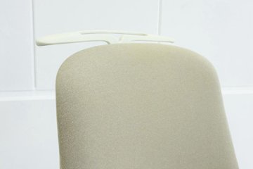 【ポリッシュ脚ピカピカ磨き有！】オカムラ シルフィーチェア 中古 2021年製 ハイバック 可動肘 OKAMURA Sylphy クッション 中古オフィス家具 ベージュ画像