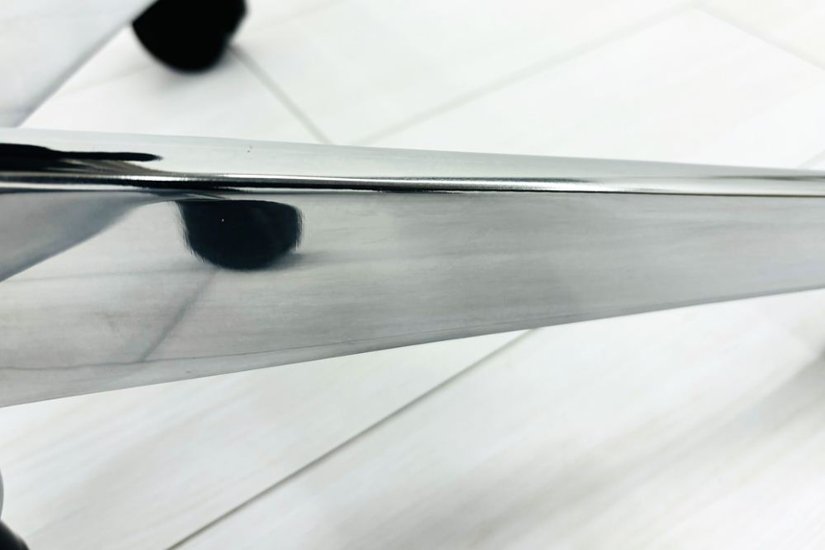 【ポリッシュ脚ピカピカ磨き有！】オカムラ シルフィーチェア 中古 2021年製 ハイバック 可動肘 OKAMURA Sylphy クッション 中古オフィス家具 ベージュ画像