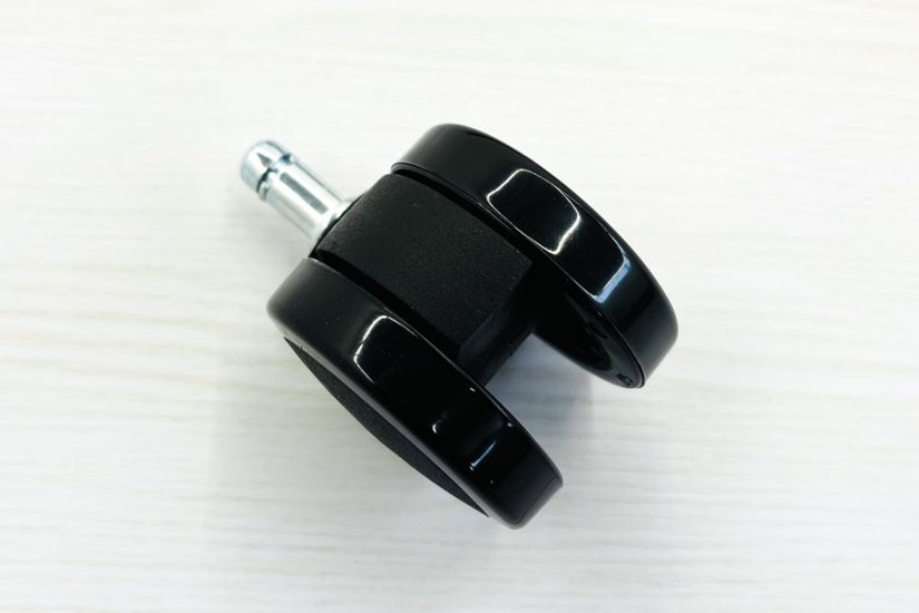 フローリング用キャスター ウレタンキャスター 堅床用キャスター 中古オフィス家具 アーロンチェア互換品 セイルチェア互換品画像