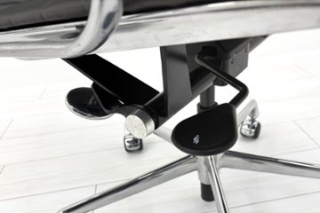 【ポリッシュ脚ピカピカ磨き有！】 イームズ アルミナムグループチェア 2018年製 中古 エグゼクティブチェア チャールズ&レイ・イームズ ハーマンミラー Herman Miller 4226画像