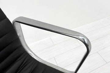 【ポリッシュ脚ピカピカ磨き有！】 イームズ アルミナムグループチェア 2018年製 中古 エグゼクティブチェア チャールズ&レイ・イームズ ハーマンミラー Herman Miller 4226画像