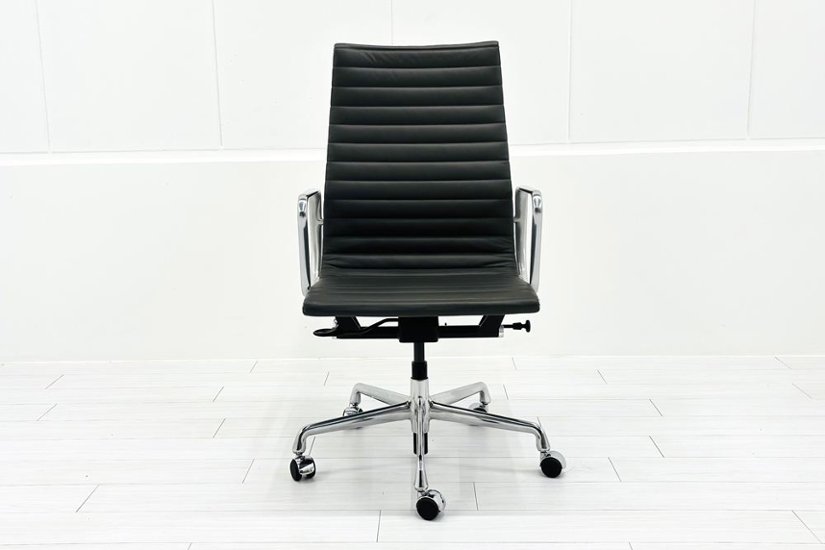 【ポリッシュ脚ピカピカ磨き有！】 イームズ アルミナムグループチェア 2018年製 中古 エグゼクティブチェア チャールズ&レイ・イームズ ハーマンミラー Herman Miller 4226画像