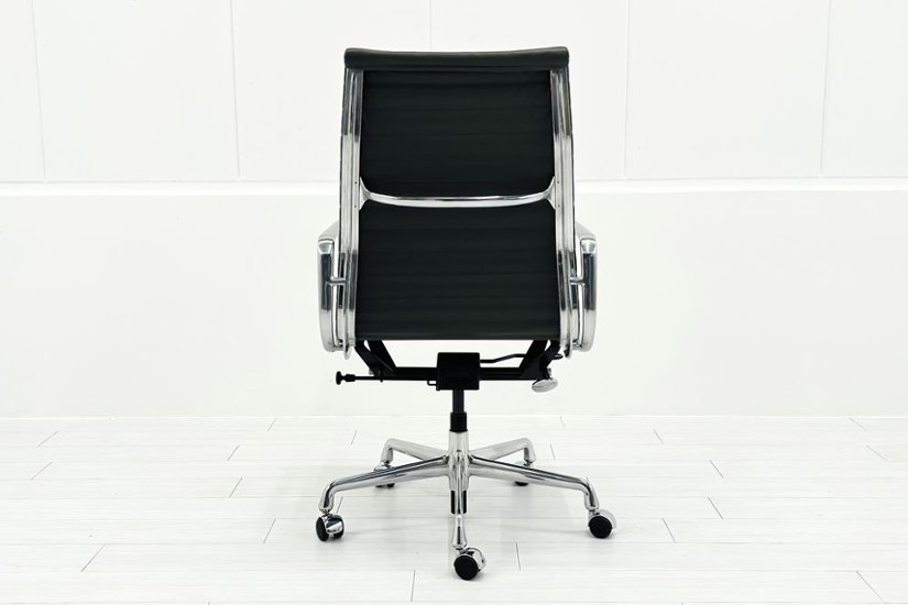 【ポリッシュ脚ピカピカ磨き有！】 イームズ アルミナムグループチェア 2018年製 中古 エグゼクティブチェア チャールズ&レイ・イームズ ハーマンミラー Herman Miller 4226画像