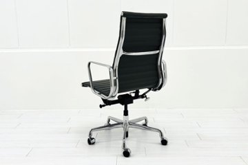 【ポリッシュ脚ピカピカ磨き有！】 イームズ アルミナムグループチェア 2018年製 中古 エグゼクティブチェア チャールズ&レイ・イームズ ハーマンミラー Herman Miller 4227画像