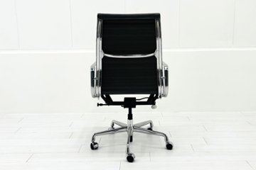 【ポリッシュ脚ピカピカ磨き有！】 イームズ アルミナムグループチェア 2018年製 中古 エグゼクティブチェア チャールズ&レイ・イームズ ハーマンミラー Herman Miller 4227画像