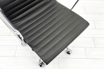 【ポリッシュ脚ピカピカ磨き有！】 イームズ アルミナムグループチェア 2018年製 中古 エグゼクティブチェア チャールズ&レイ・イームズ ハーマンミラー Herman Miller 4227画像