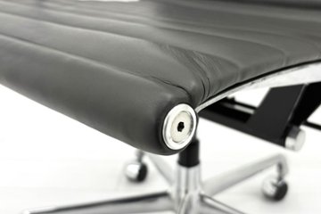 【ポリッシュ脚ピカピカ磨き有！】 イームズ アルミナムグループチェア 2018年製 中古 エグゼクティブチェア チャールズ&レイ・イームズ ハーマンミラー Herman Miller 4227画像