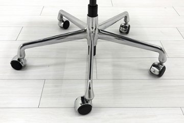 【ポリッシュ脚ピカピカ磨き有！】 イームズ アルミナムグループチェア 2018年製 中古 エグゼクティブチェア チャールズ&レイ・イームズ ハーマンミラー Herman Miller 4228画像