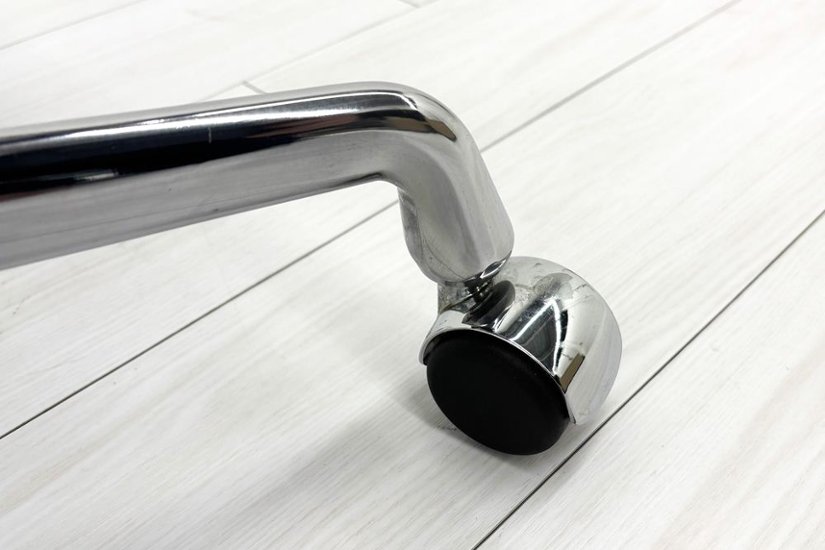 【ポリッシュ脚ピカピカ磨き有！】 イームズ アルミナムグループチェア 2018年製 中古 エグゼクティブチェア チャールズ&レイ・イームズ ハーマンミラー Herman Miller 4228画像