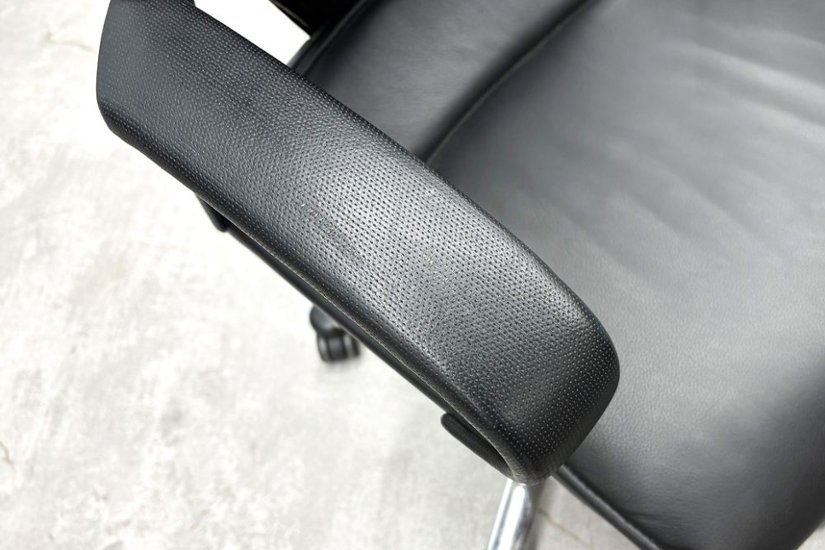  Wilkhahn Modus ウィルクハーン モダスチェア 中古 エグゼクティブチェア マネジメントチェア ブラック 中古オフィス家具 本革張り レザー画像