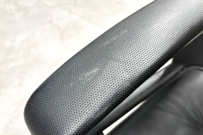  Wilkhahn Modus ウィルクハーン モダスチェア 中古 エグゼクティブチェア マネジメントチェア ブラック 中古オフィス家具 本革張り レザー画像