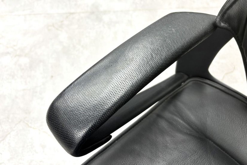  Wilkhahn Modus ウィルクハーン モダスチェア 中古 エグゼクティブチェア マネジメントチェア ブラック 中古オフィス家具 本革張り レザー画像