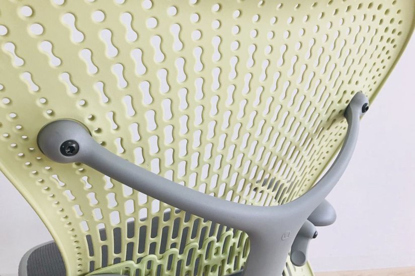 ミラチェア 中古 ハーマンミラー Herman Miller シトロン Mirra Chair メッシュ 中古オフィス家具画像