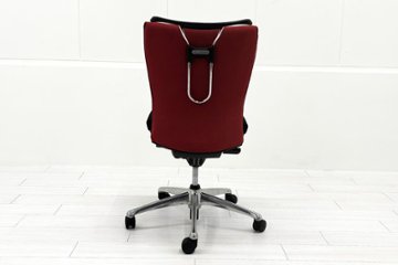 フィーゴチェア オカムラ 2016年製 フィーゴ 中古 オフィスチェア レッド ミドルバック  中古オフィス家具画像