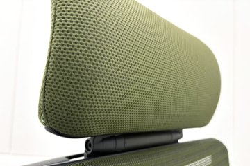 オカムラ コーラルチェア 中古 コーラル エクストラハイバック メッシュ 可動肘 ヘッドレスト付 中古オフィス家具 ダークグリーン画像