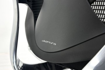 【ポリッシュ脚ピカピカ磨き有！】オカムラ コンテッサセコンダ 大型ヘッドレスト付 Contessa seconda 2018年製 中古 中古オフィス家具 ブラック画像