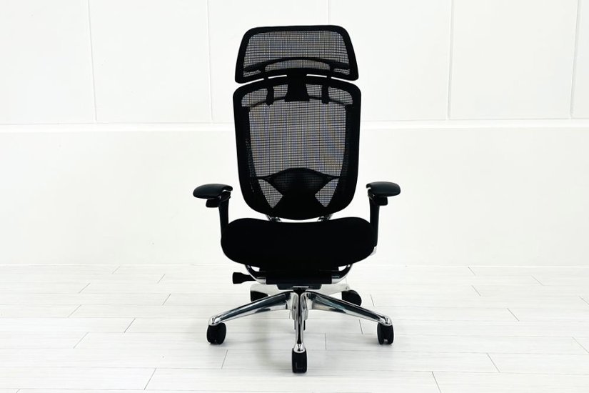 【ポリッシュ脚ピカピカ磨き有！】オカムラ コンテッサセコンダ 大型ヘッドレスト付 Contessa seconda 2018年製 中古 中古オフィス家具 ブラック画像