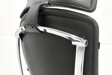 【ポリッシュ脚ピカピカ磨き有！】オカムラ コンテッサ 中古 大型ヘッドレスト付 OKAMURA Contessa 中古オフィス家具 ブラック 革 レザー画像