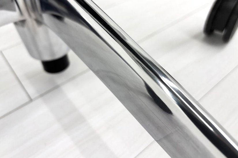 【ポリッシュ脚ピカピカ磨き有！】オカムラ コンテッサ 中古 大型ヘッドレスト付 OKAMURA Contessa 中古オフィス家具 ブラック 革 レザー画像